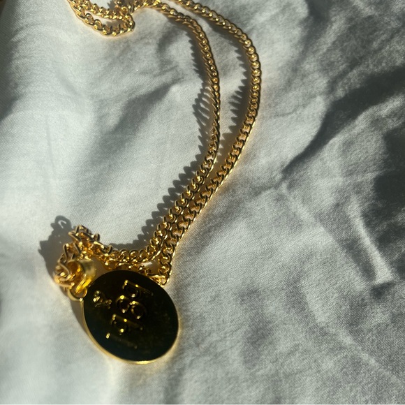 💛 Taylor Swift Fan Inspired 1989 Necklace - Silver - NWT - Picture 5 of 6